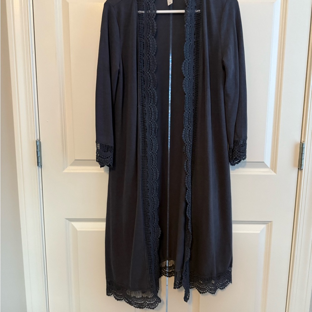 Elegant Lace Trim Wrap Blue
